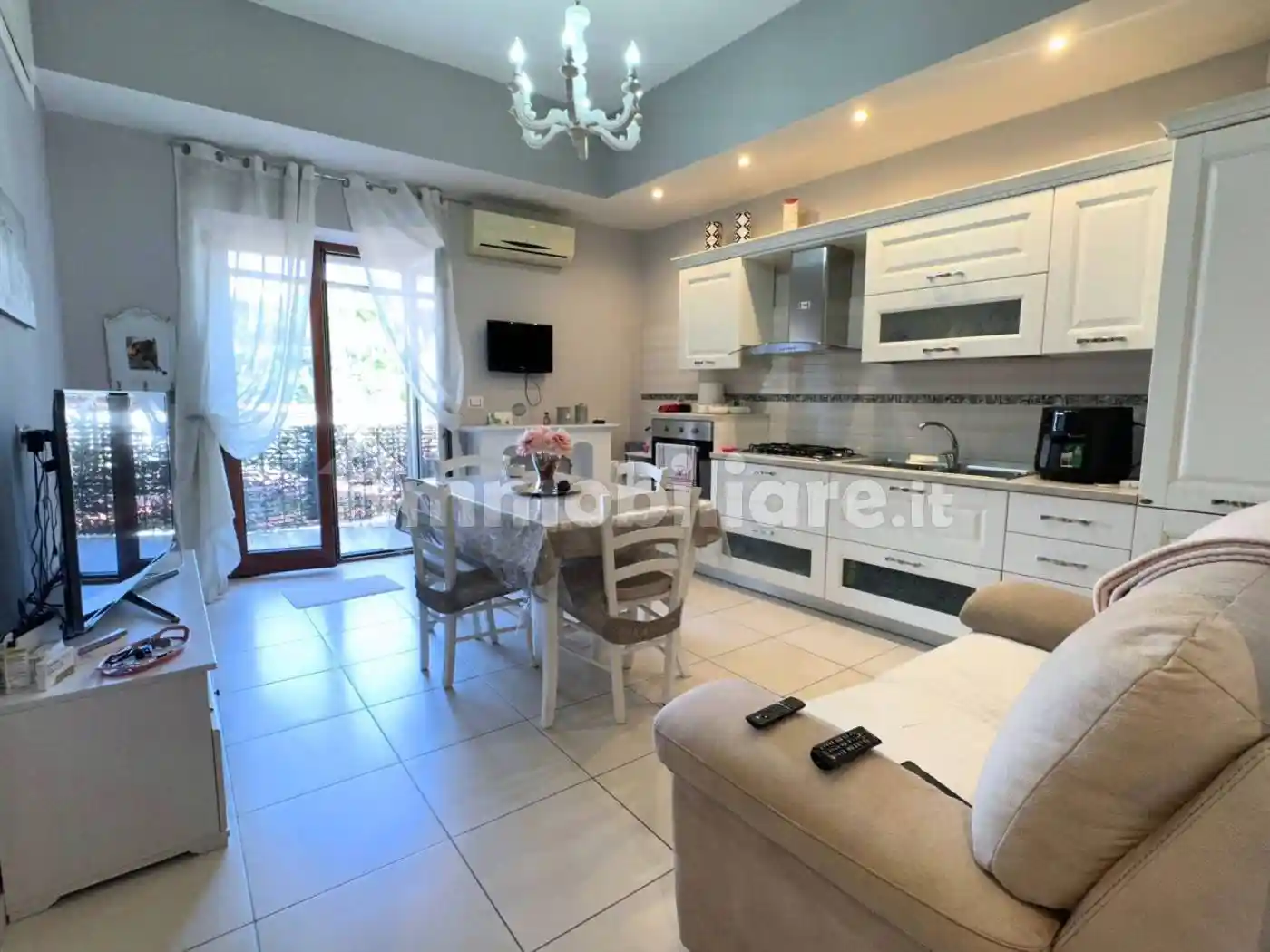 Appartamento in vendita a Napoli