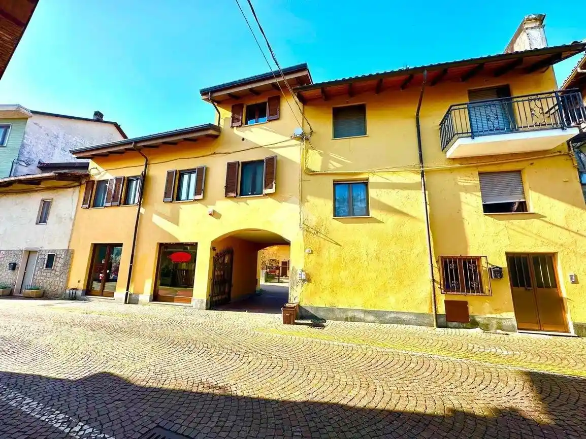 Appartamento in vendita a Robassomero