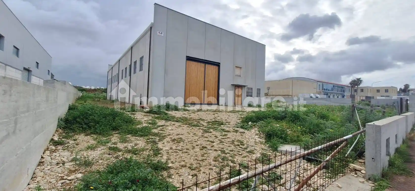 Palazzo - Edificio in affitto a Alcamo