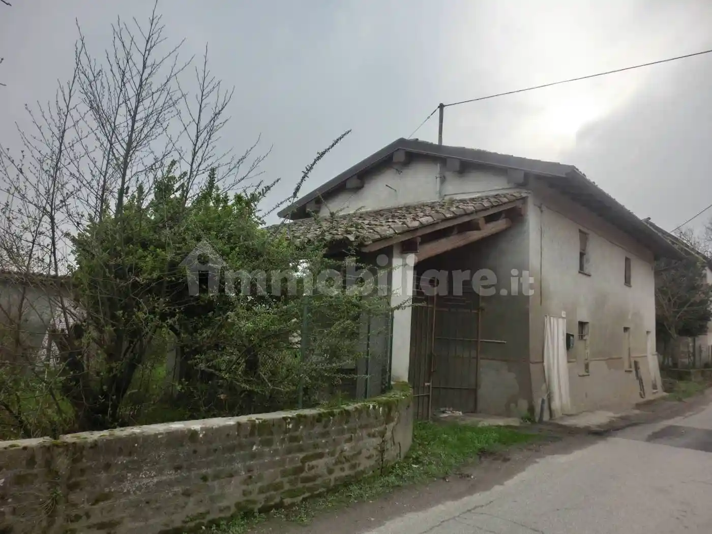 Rustico - Casale in vendita a Livraga