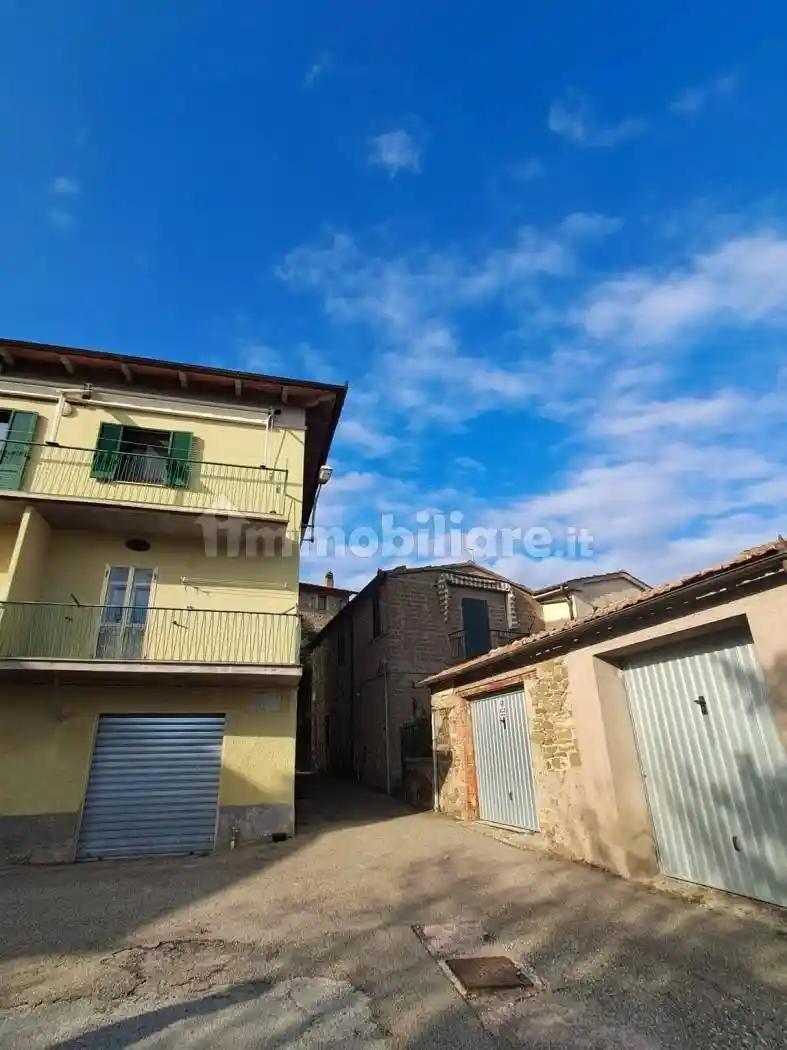 Appartamento in vendita a Castel del Piano