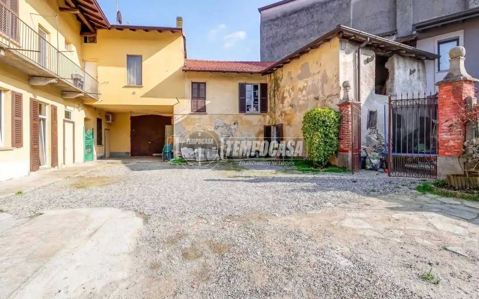 Rustico - Casale in vendita a Somma Lombardo