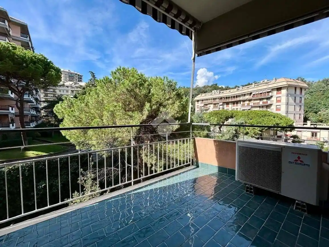 Appartamento in vendita a Genova