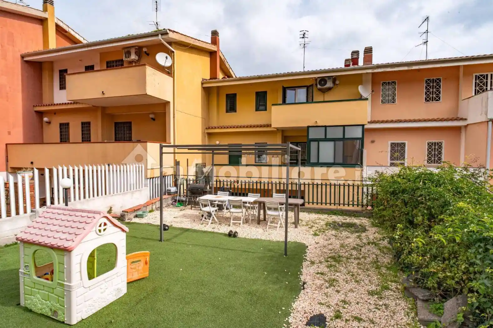 Villetta a schiera in vendita a Aci Catena