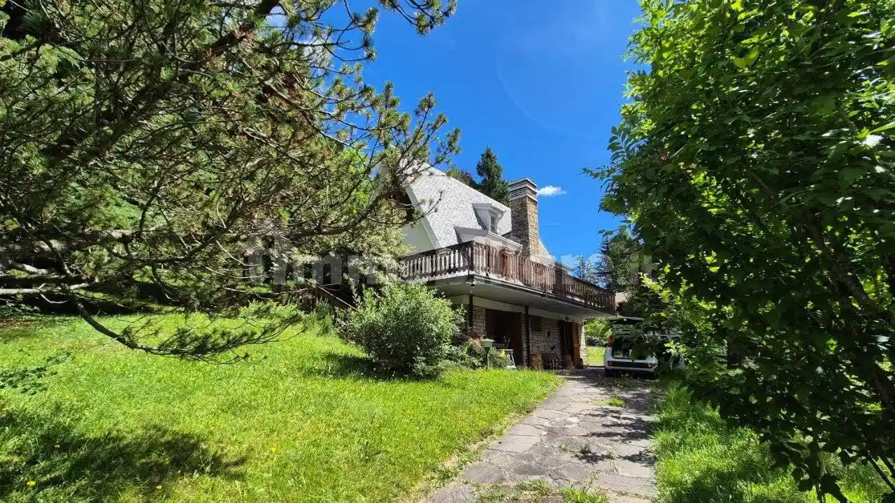 Villa in vendita a Borno