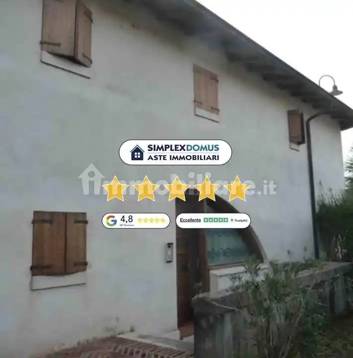 Villa in vendita a Concamarise