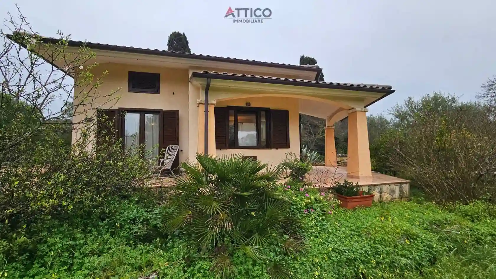 Villa - foto 2