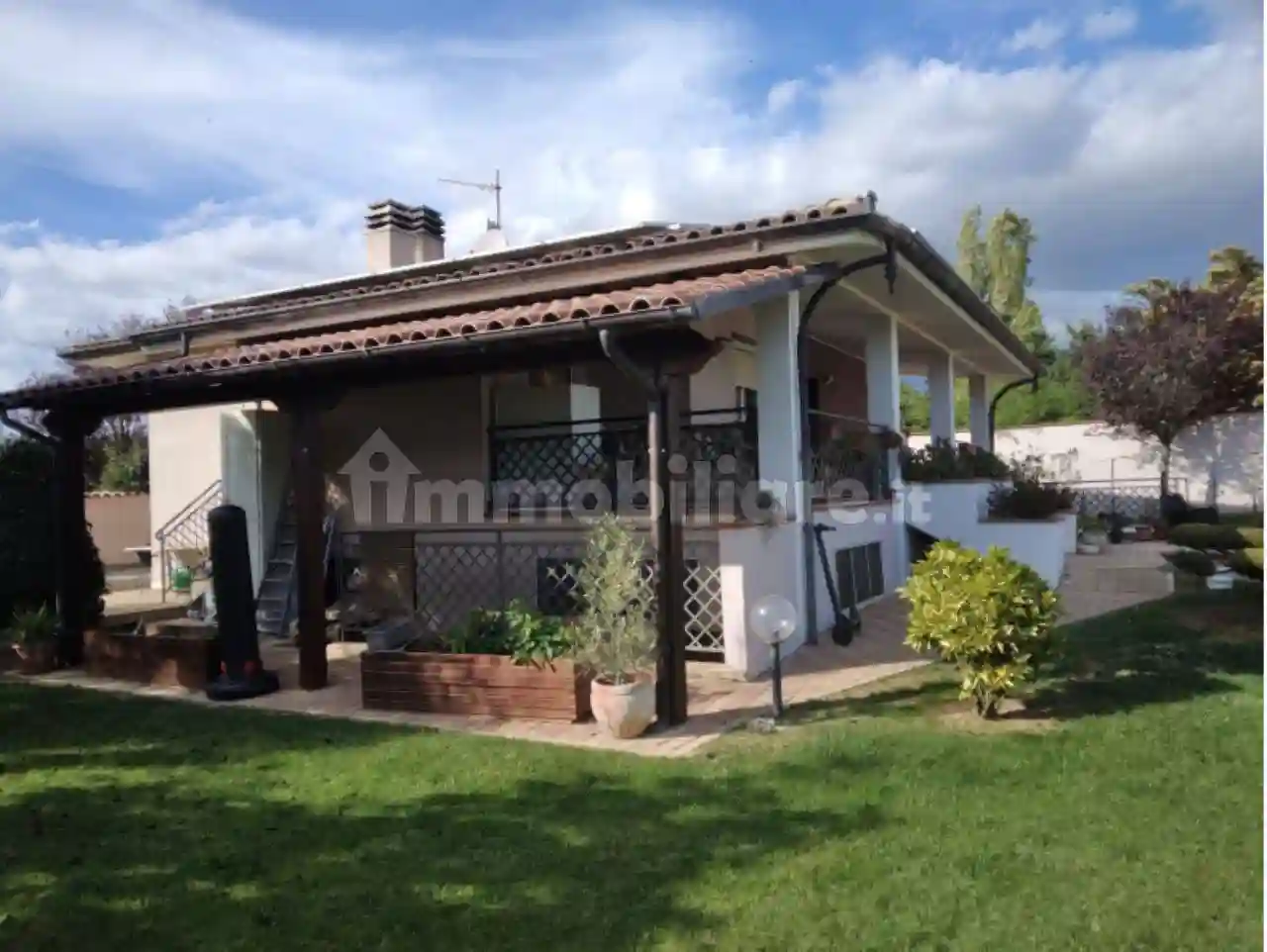Villa - foto 2
