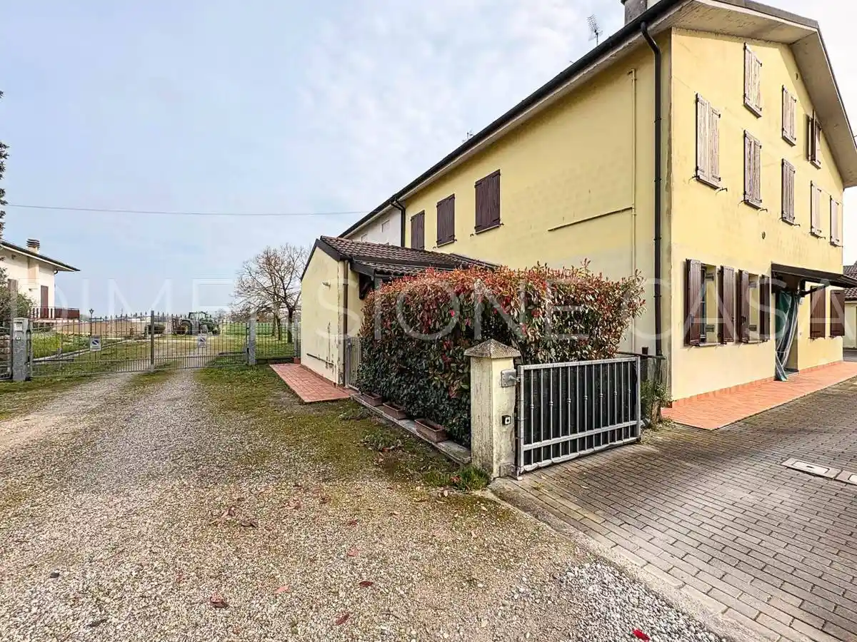 Appartamento in vendita a Medolla