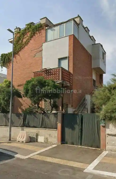 Appartamento in vendita a Pomezia