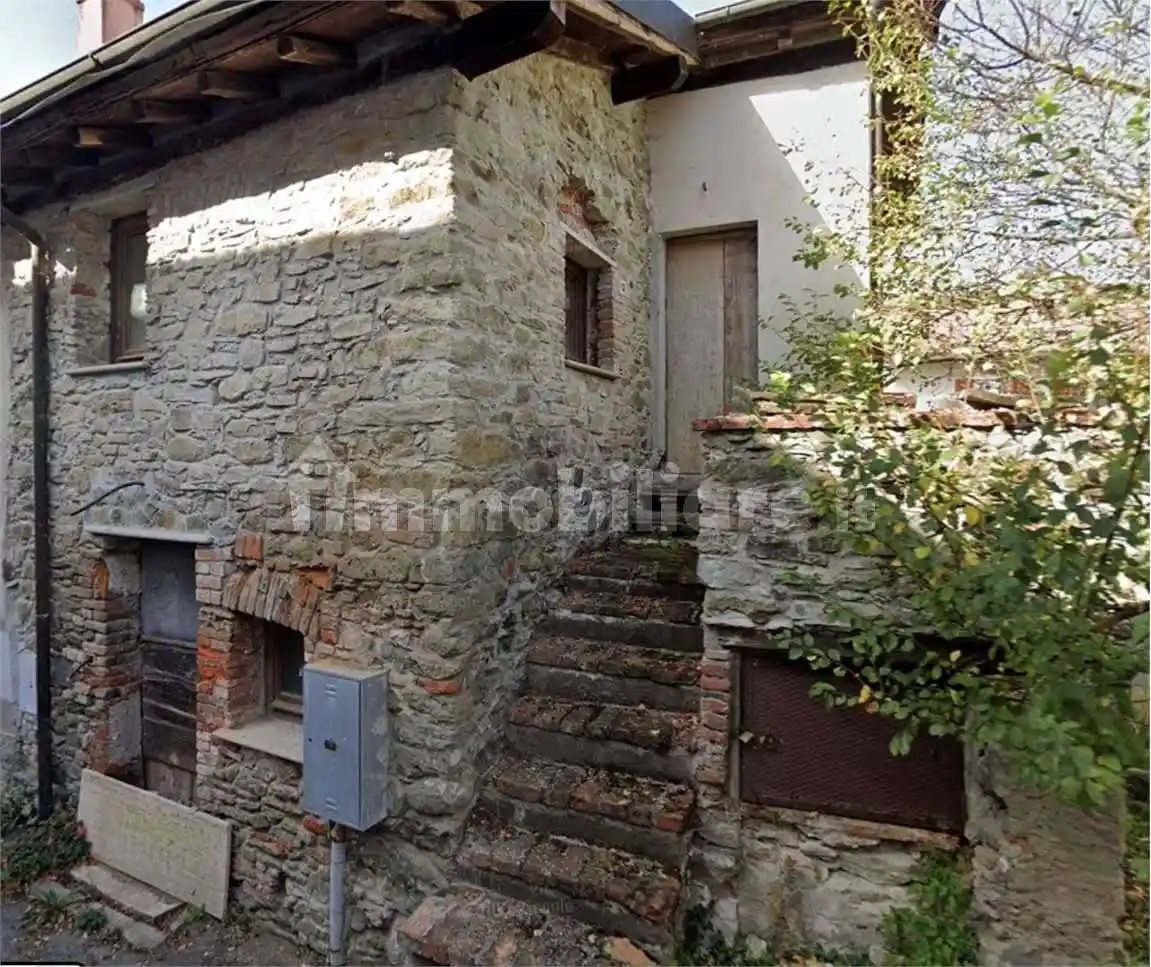 Appartamento in vendita a Mioglia