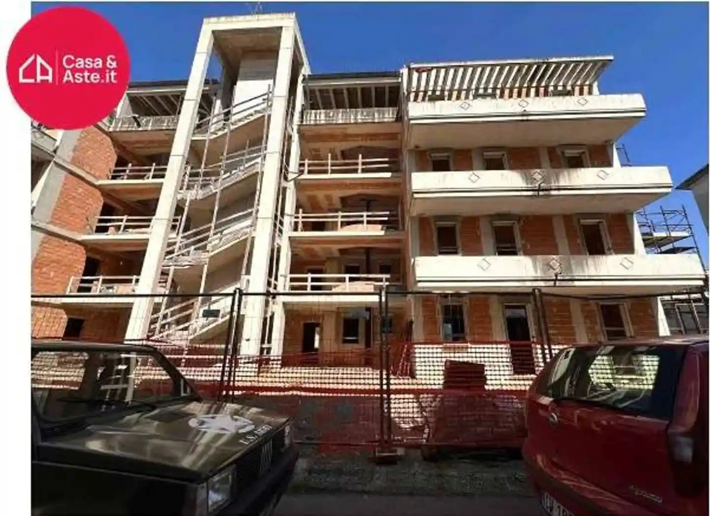 Palazzo - Stabile in vendita a Montegranaro