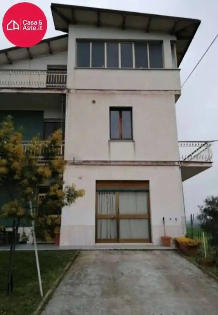 Appartamento in vendita a Monte Urano