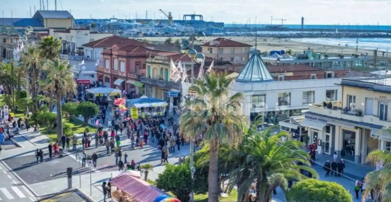 Appartamento in affitto a Viareggio