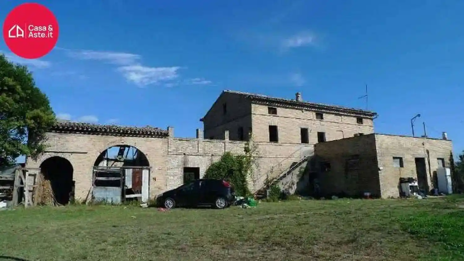 Rustico - Casale in vendita a Civitanova Marche