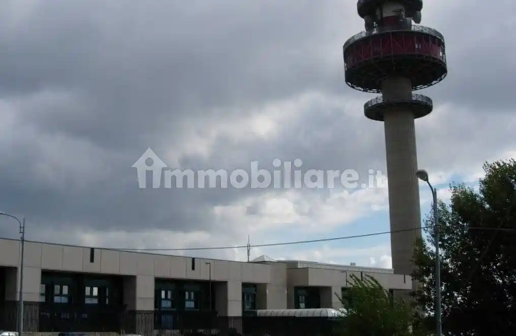 Palazzo - Edificio in affitto a Catanzaro