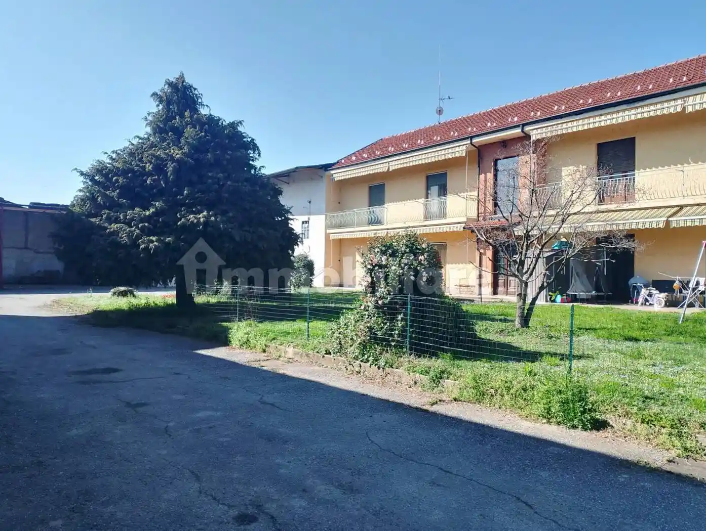 Villa in vendita a Cavour
