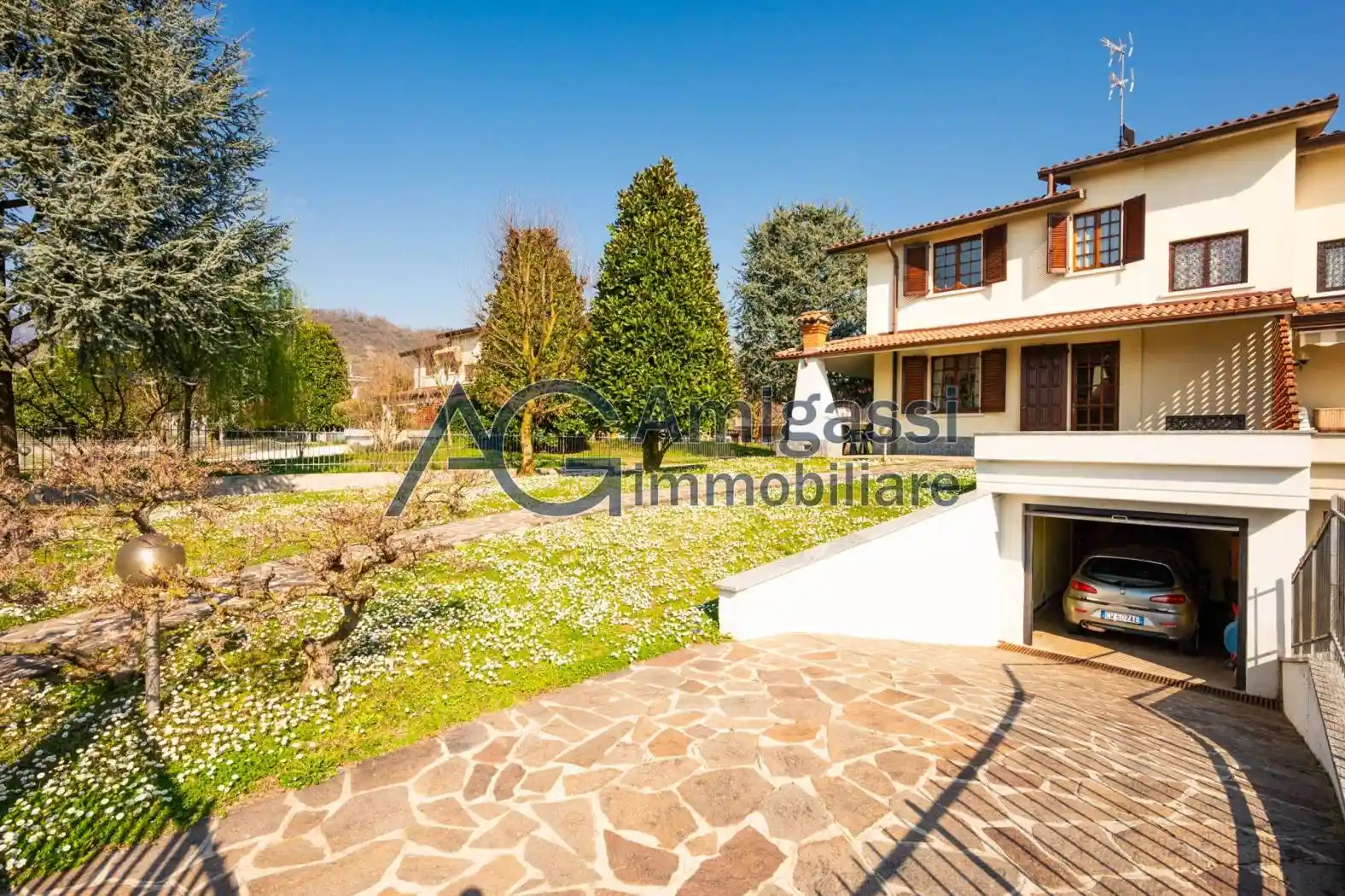 Villa in vendita a Trescore Balneario