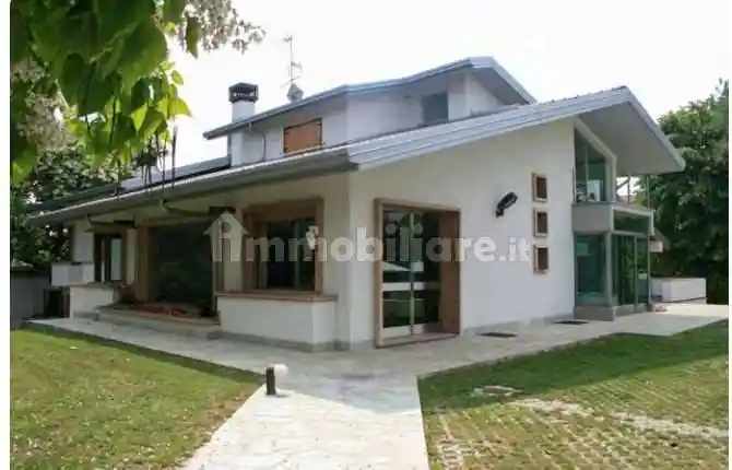 Villa in vendita a Corbetta
