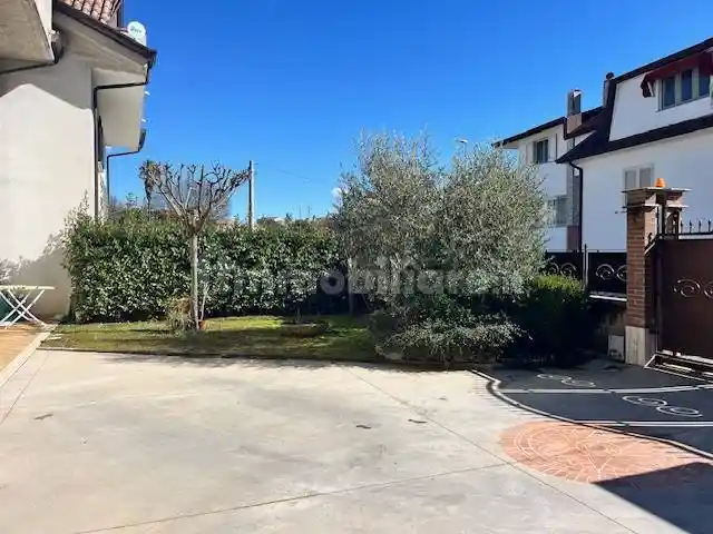 Villa in vendita a Ceccano