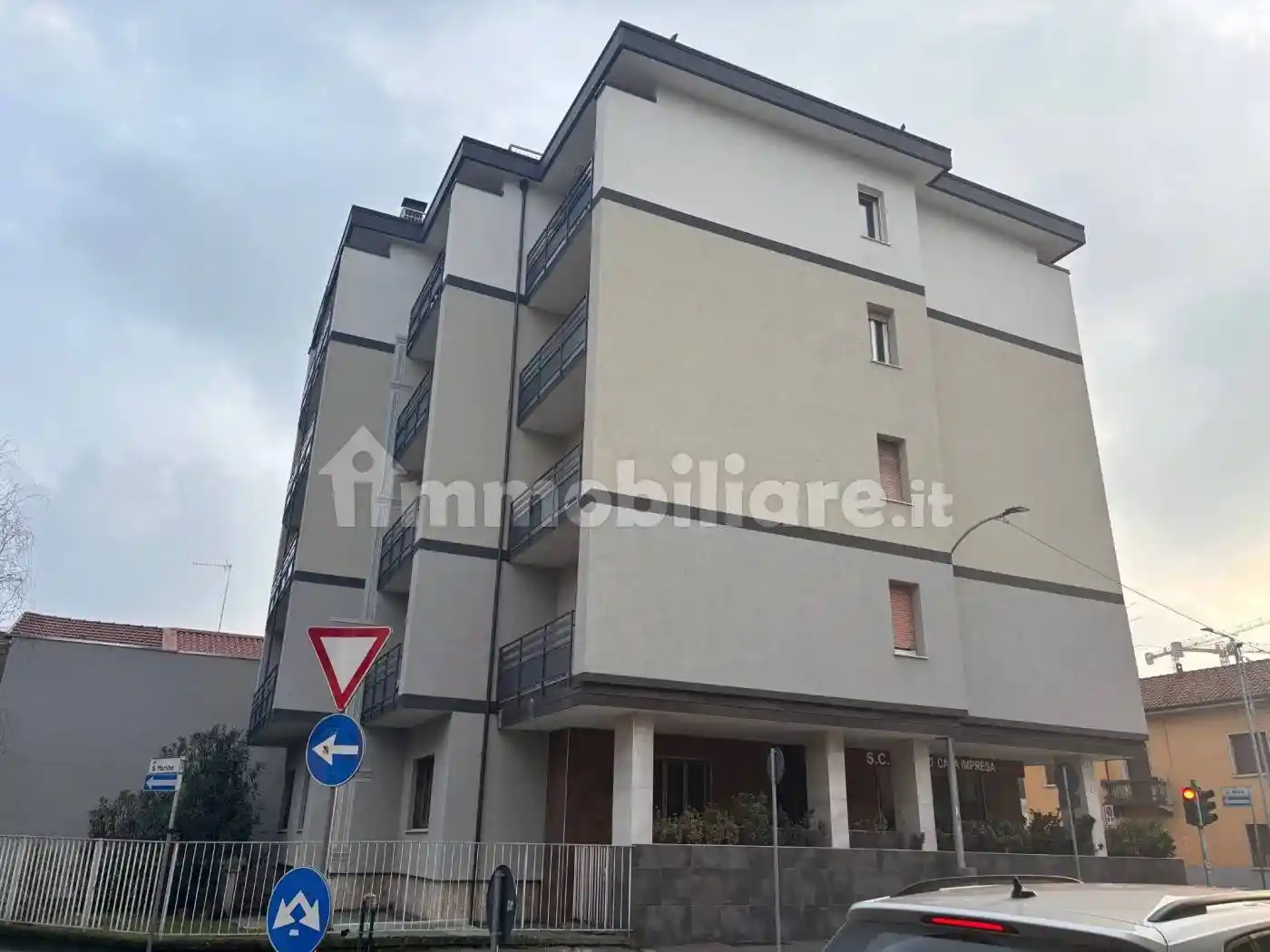 Appartamento in vendita a Legnano