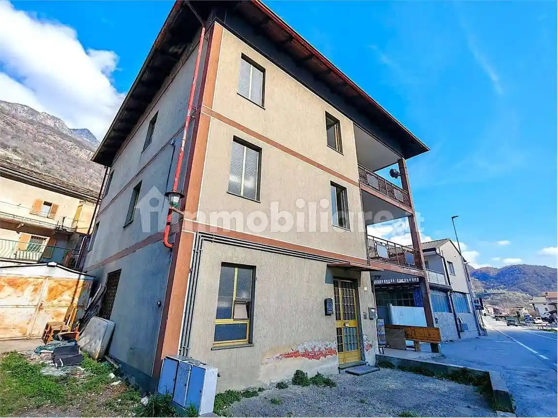 Appartamento in vendita a Carema