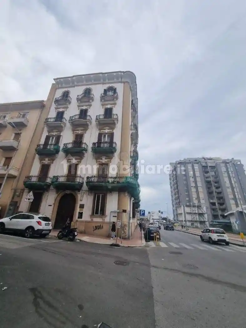 Appartamento in affitto a Taranto