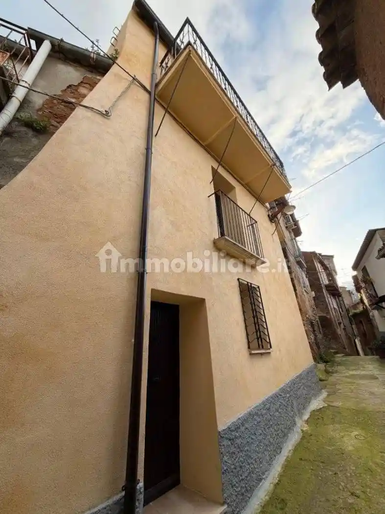 Casa indipendente in vendita a Badolato