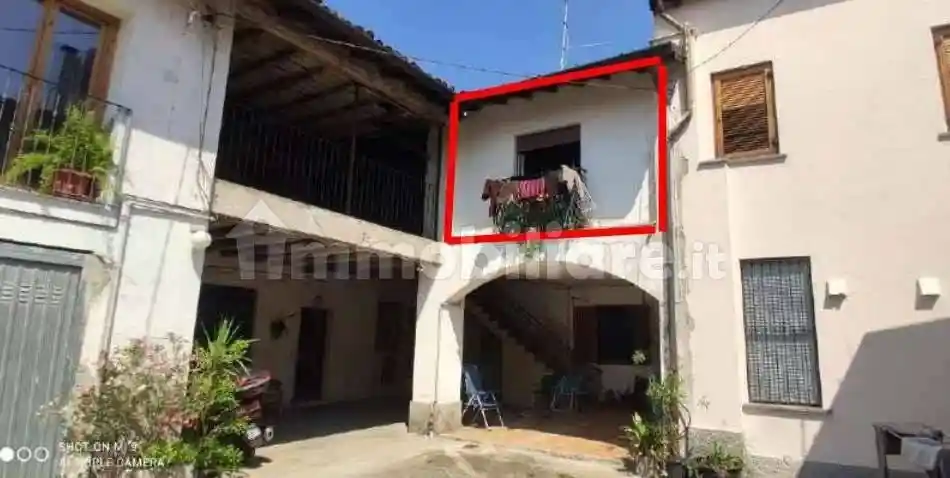 Appartamento in vendita a Rovello Porro