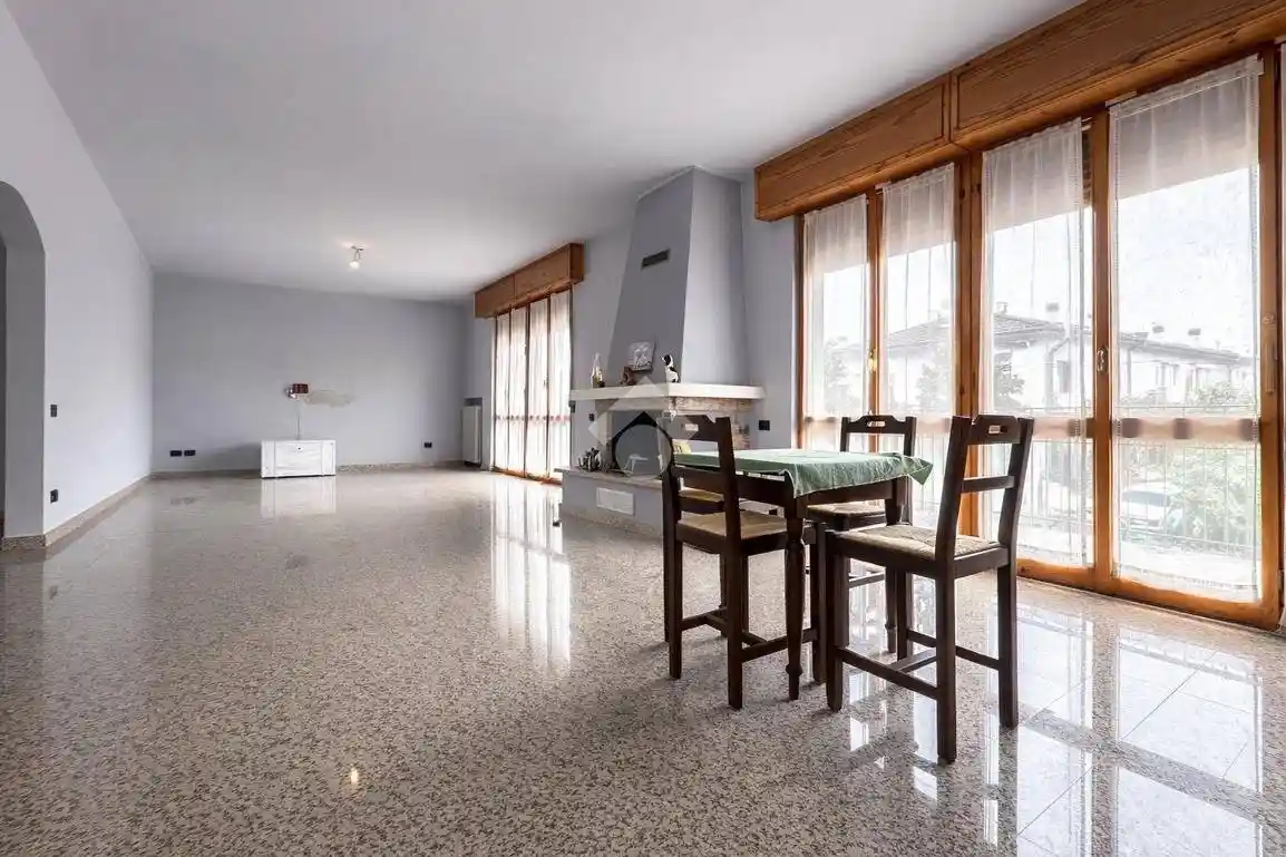 Appartamento in vendita a Forlì