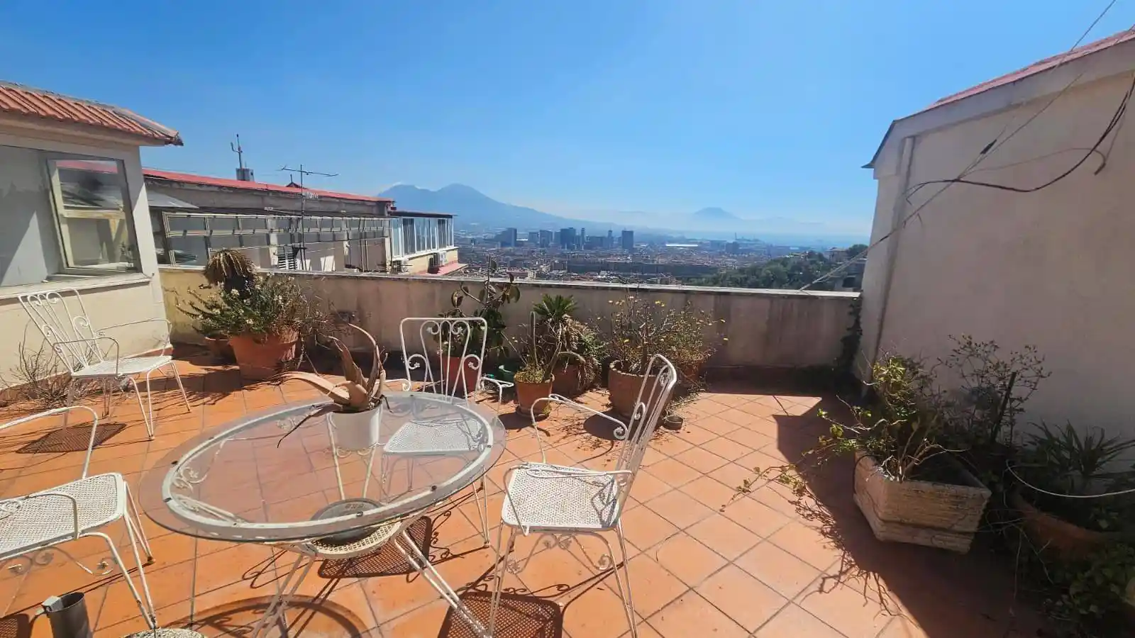 Appartamento in vendita a Napoli