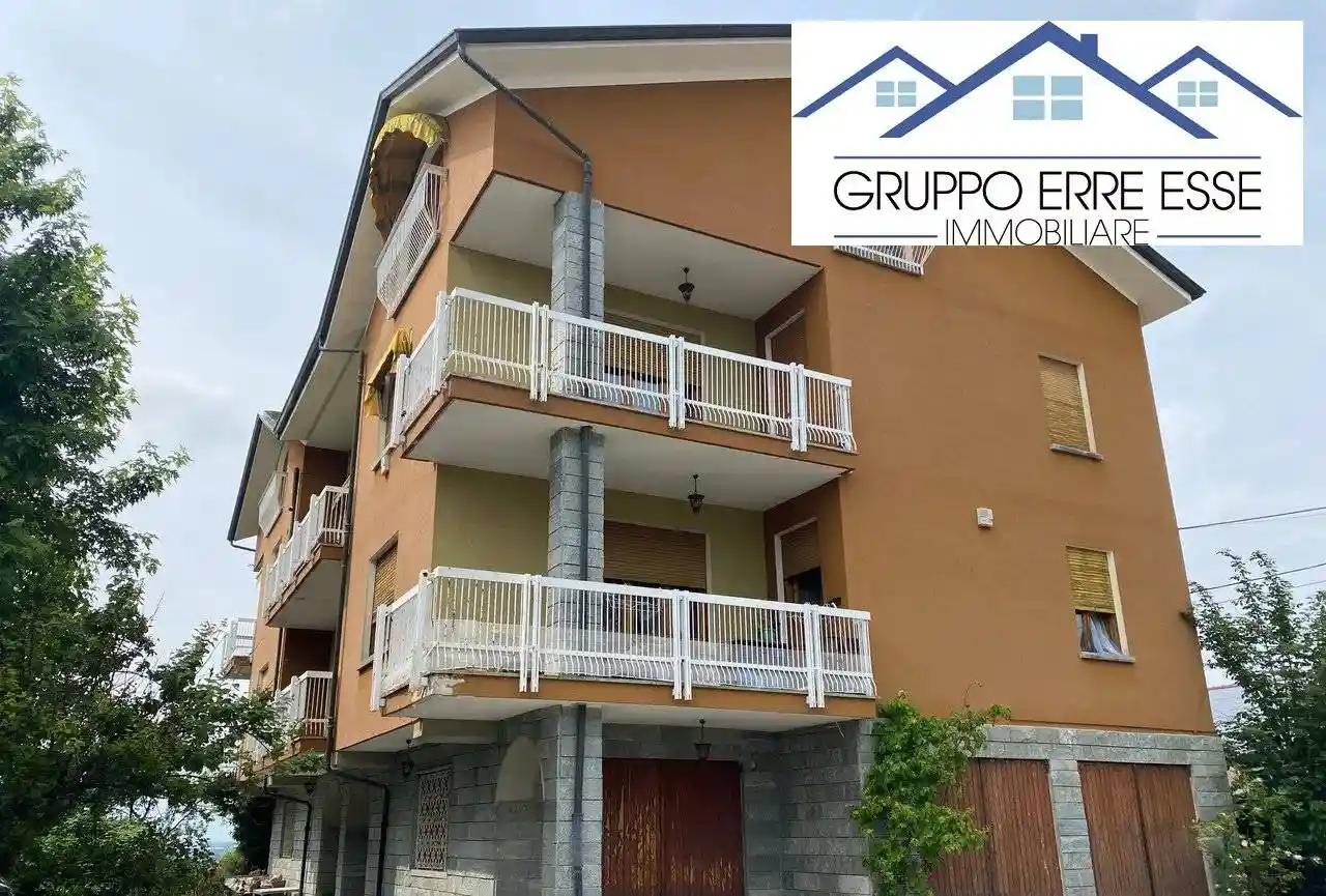 Palazzo - Stabile in vendita a Pianfei