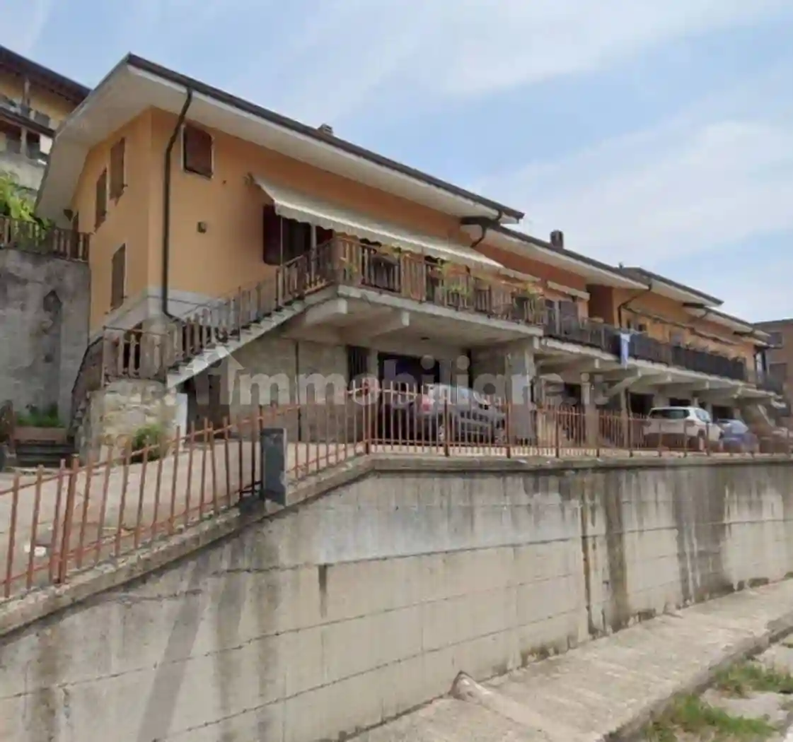 Villetta a schiera - foto 2