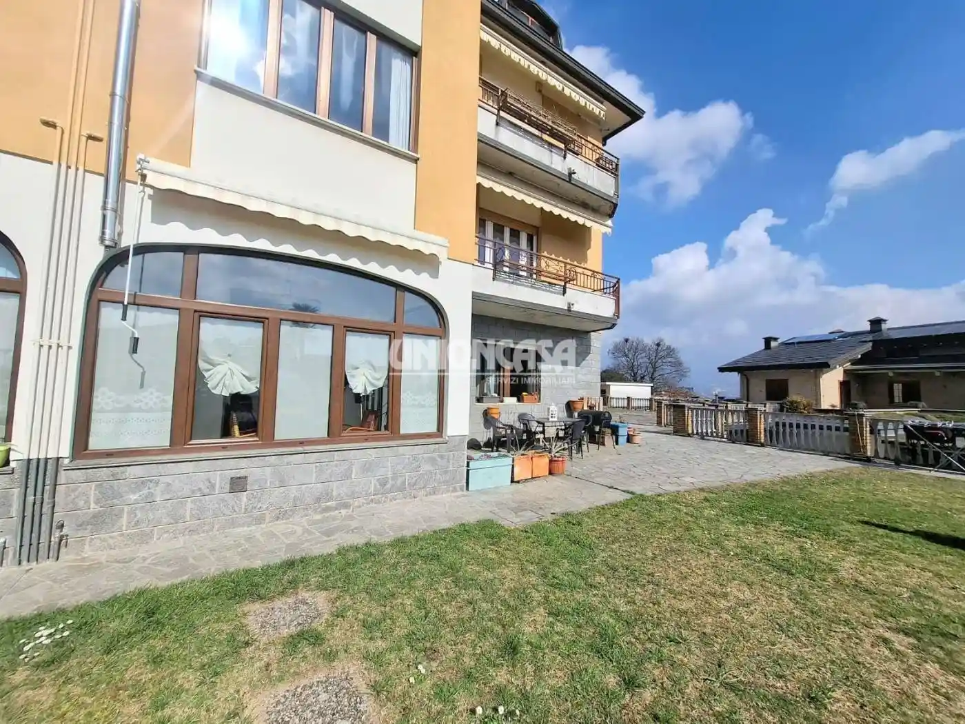 Appartamento in vendita a Faloppio