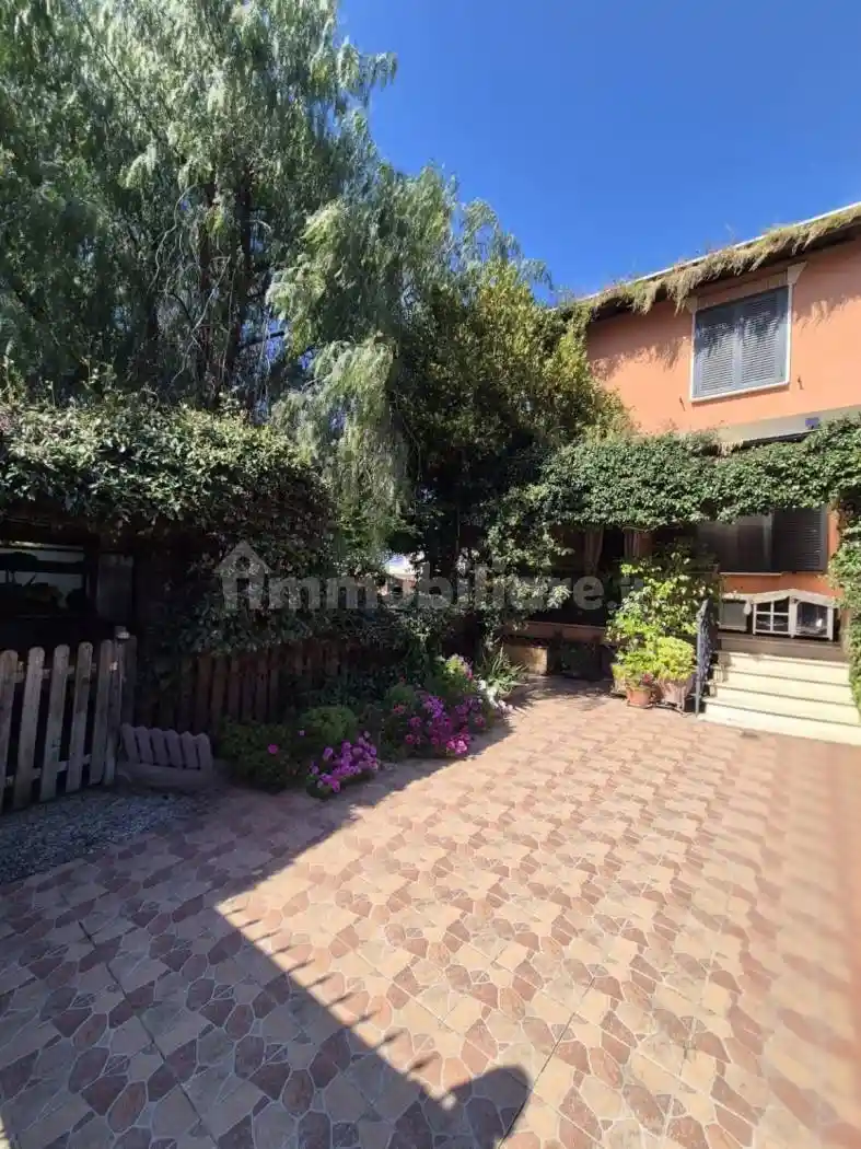 Villetta a schiera in vendita a Roma