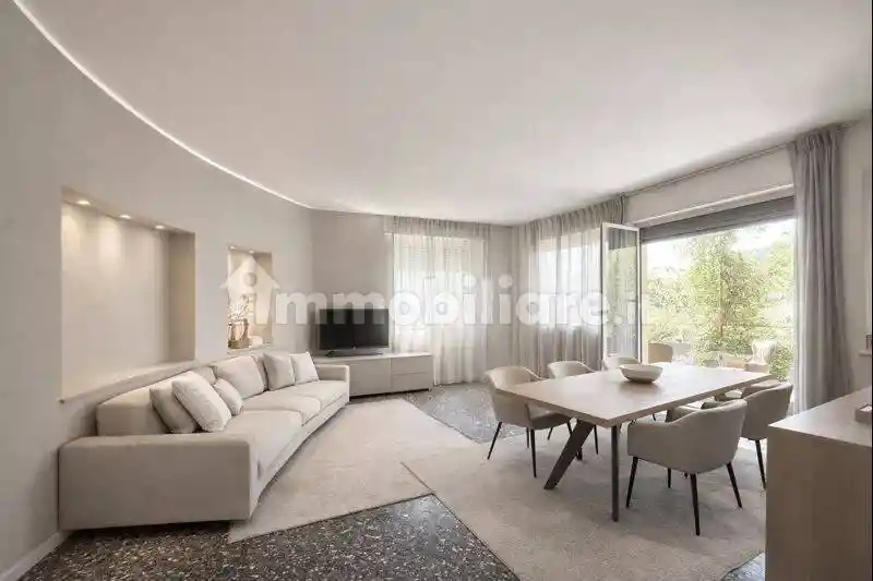 Palazzo - Edificio in vendita a Cernobbio