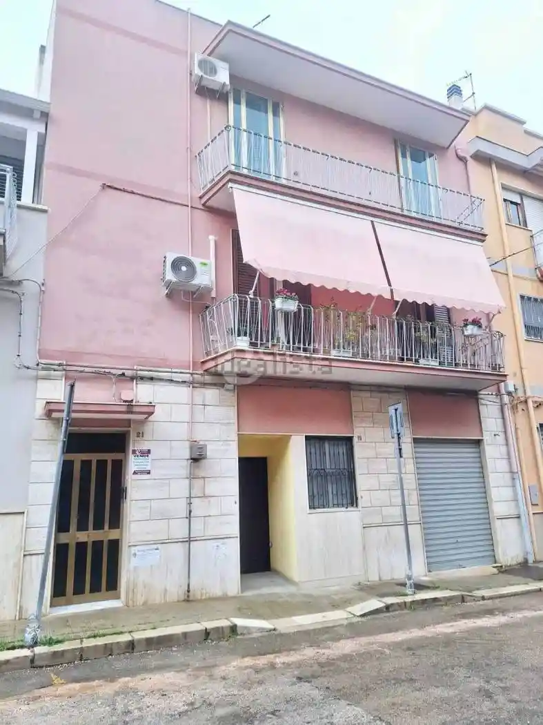 Appartamento in vendita a Mola di Bari