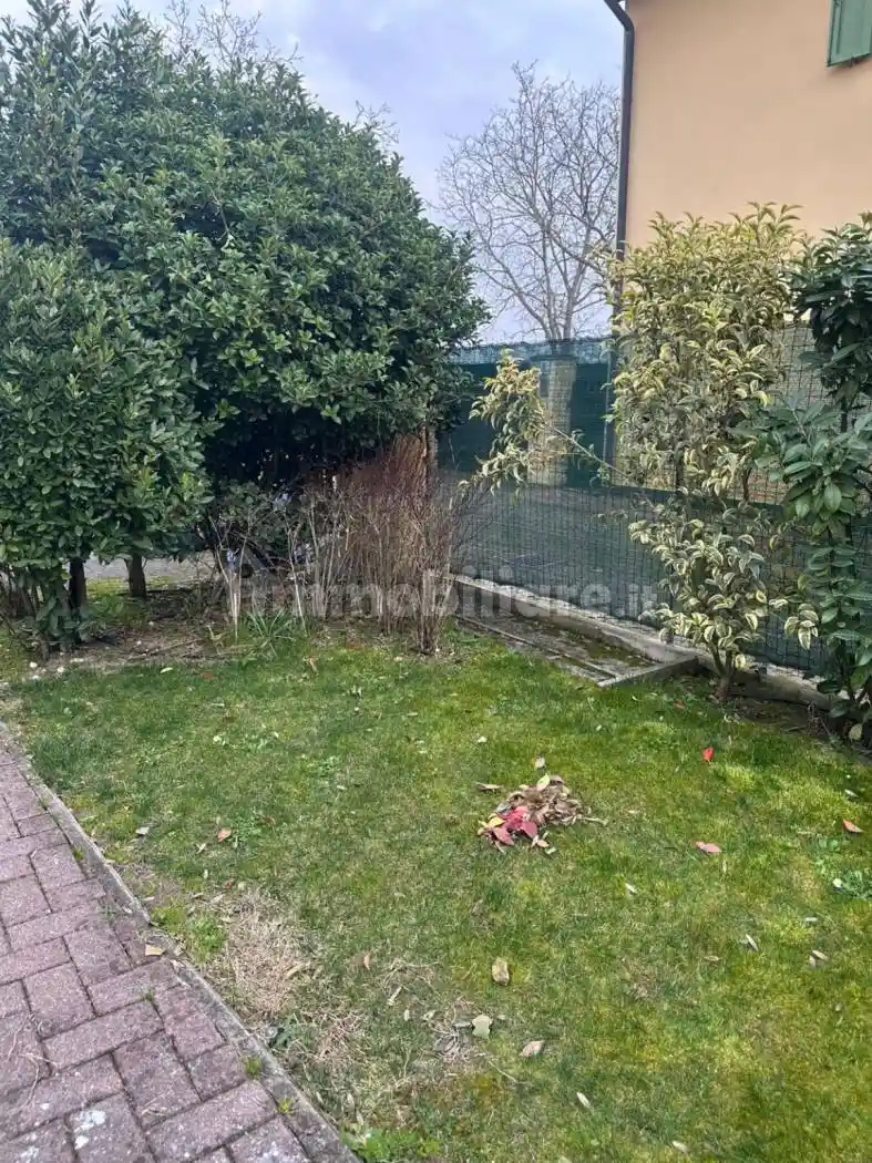 Villetta a schiera in affitto a Modena