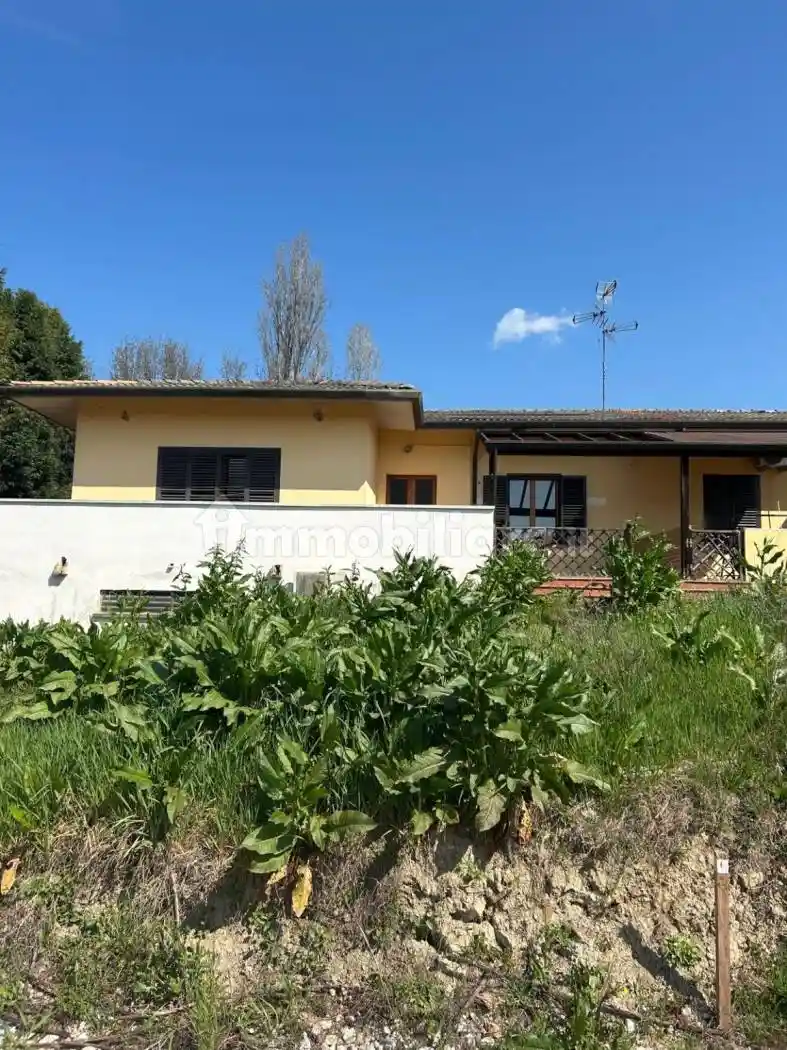 Villa in vendita a Finale Emilia