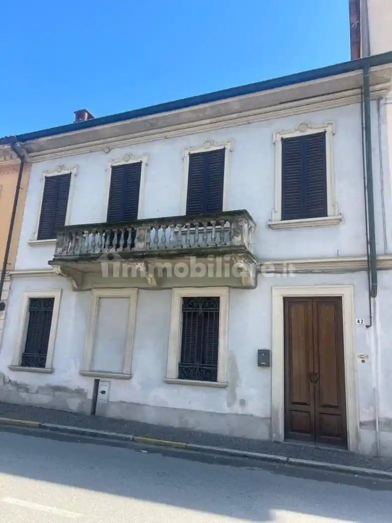 Casa indipendente in affitto a Garlasco