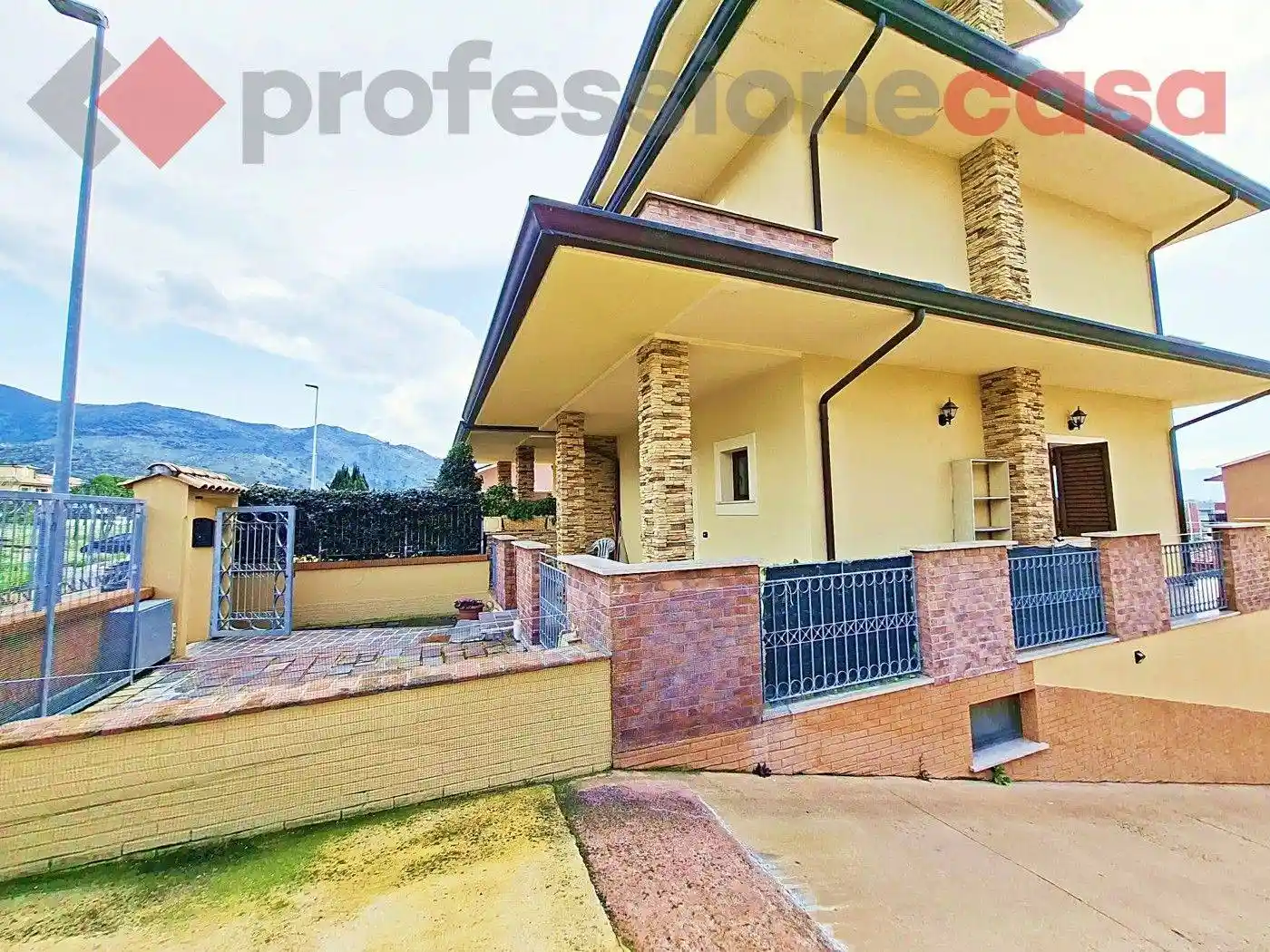 Villa in vendita a Piedimonte San Germano