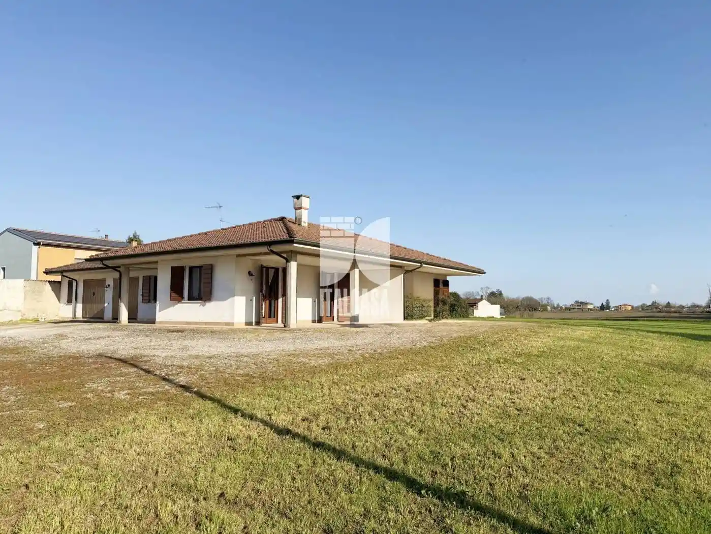 Villa in vendita a Roncoferraro