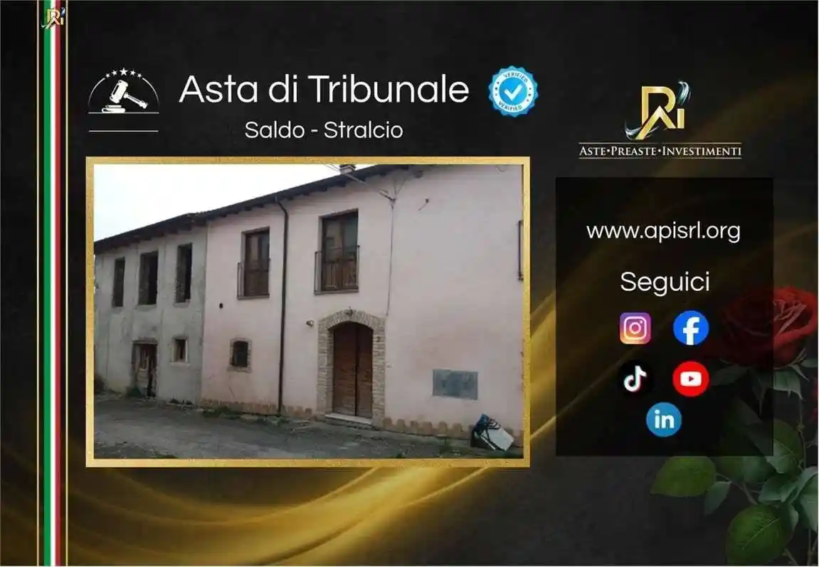 Casa indipendente in vendita a Magliano de' Marsi