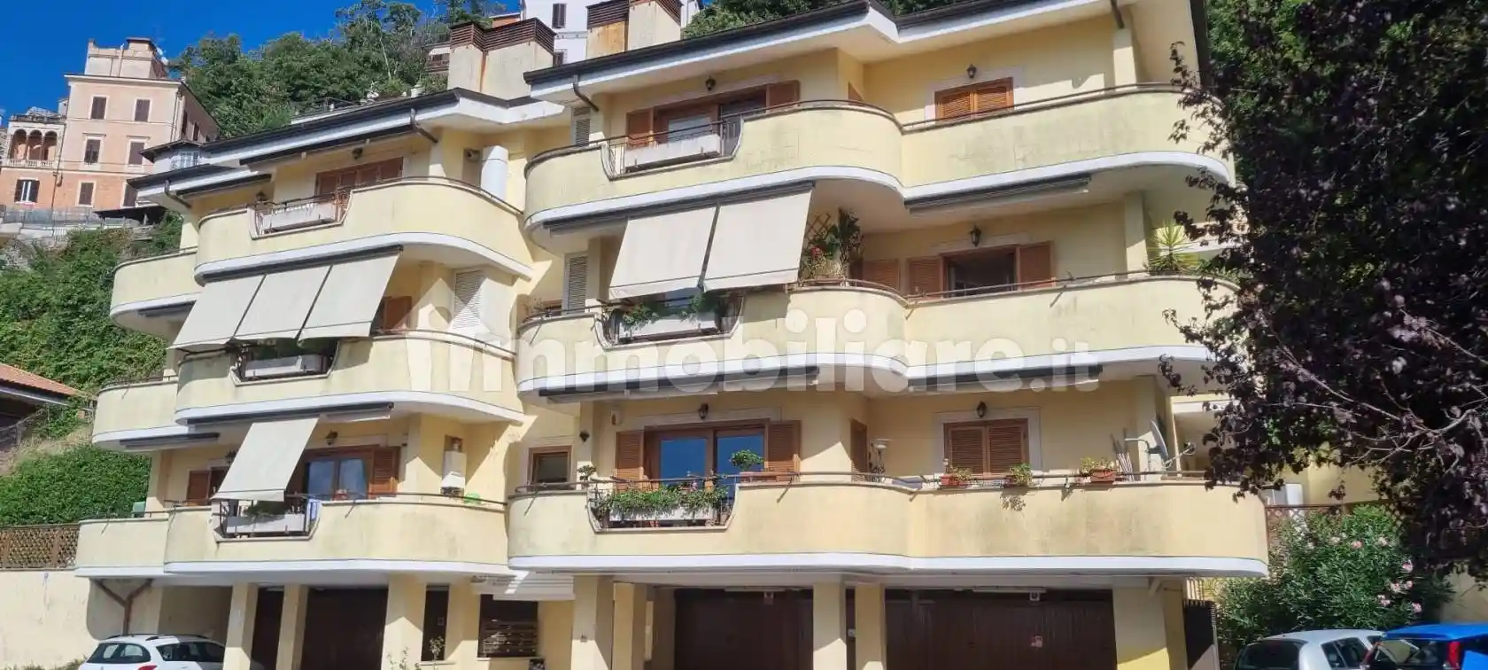 Appartamento in vendita a Rocca di Papa