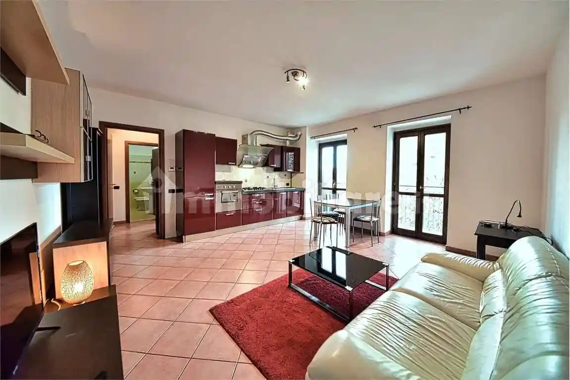 Appartamento in vendita a Limido Comasco