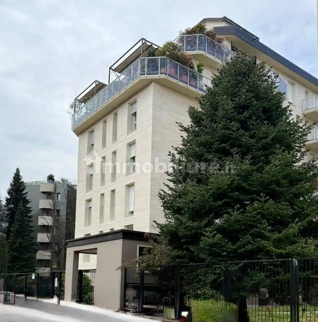 Appartamento in vendita a Monza