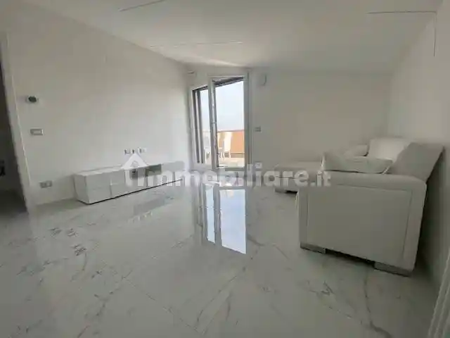 Appartamento in vendita a Lacchiarella