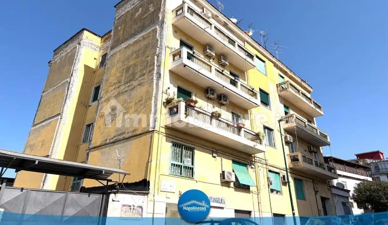 Appartamento in vendita a Napoli