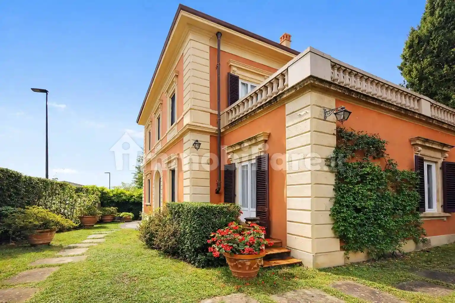Villa - foto 2
