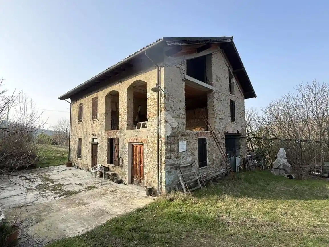 Casa indipendente in vendita a Cavatore